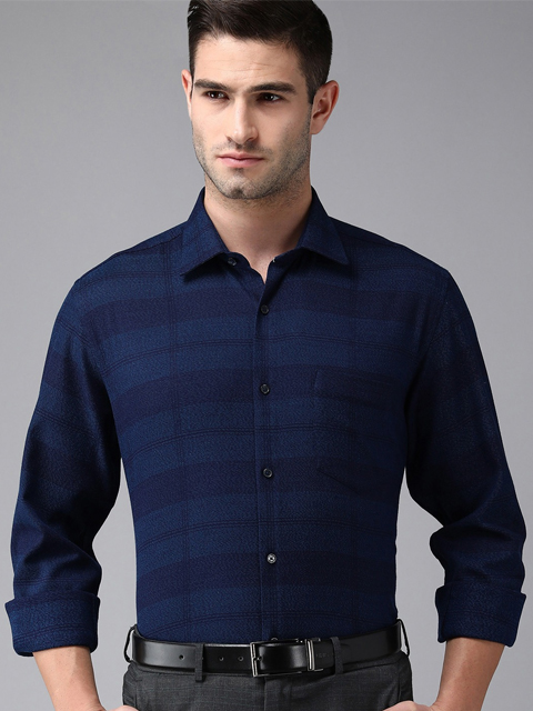 Men Navy Blue Custom Fit Striped Formal Shirt